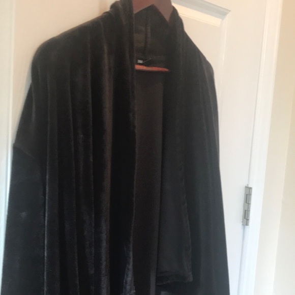 Spring + Mercer black velvet cardigan, size medium - Picture 6 of 6